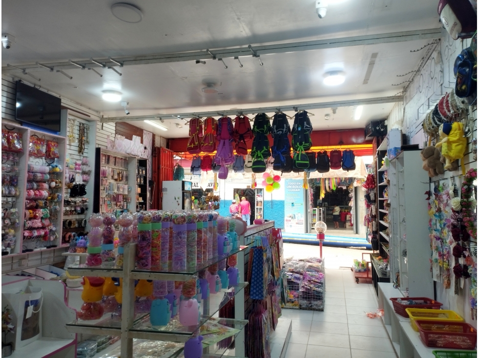 SE VENDE LOCAL COMERCIAL EN PLENO CENTRO DE YURIMAGUAS, LORETO - 4