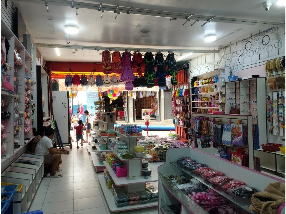 SE VENDE LOCAL COMERCIAL EN PLENO CENTRO DE YURIMAGUAS, LORETO - 6