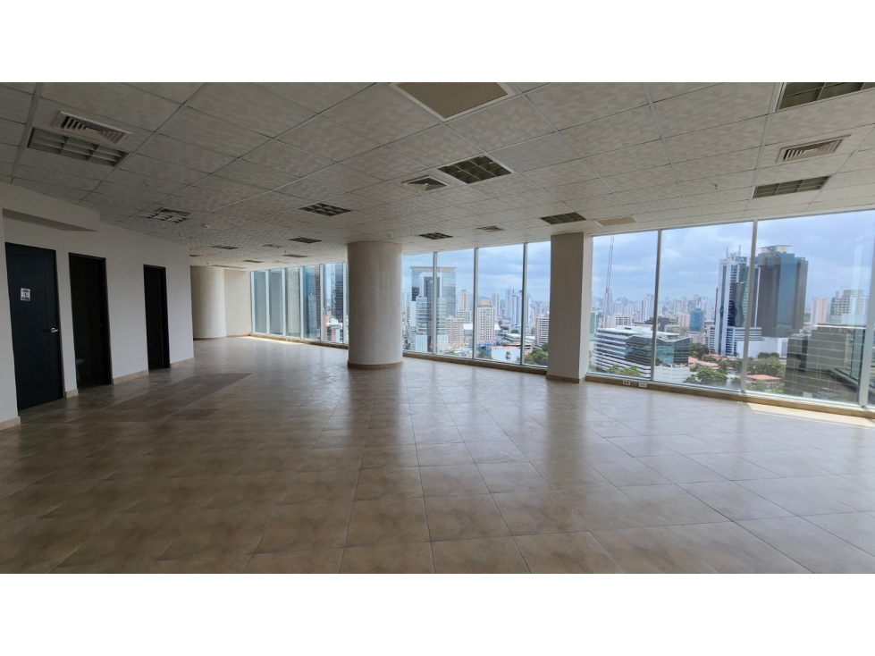 ALQUILO OFICINA EN CALLE 50 EDIFICIO EL TORNILLO — foto 3