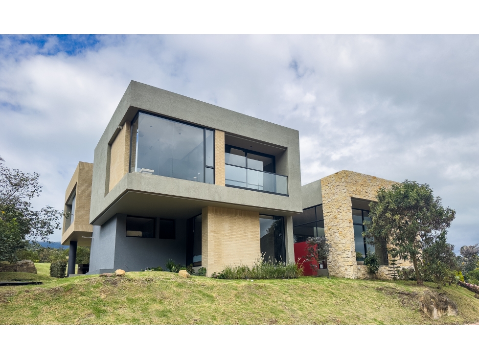 CASA EN VENTA EN LA CALERA — foto 3