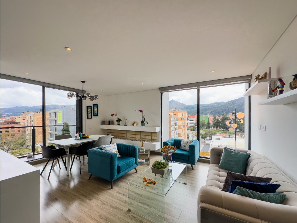 Apartamento con balcón a la venta, en Santa Paula. (Con Aliado)