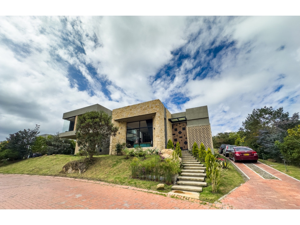 CASA EN VENTA EN LA CALERA — foto 4