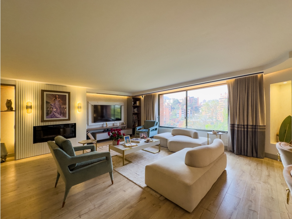 Apartamento REMODELADO exterior en venta, Rosales.