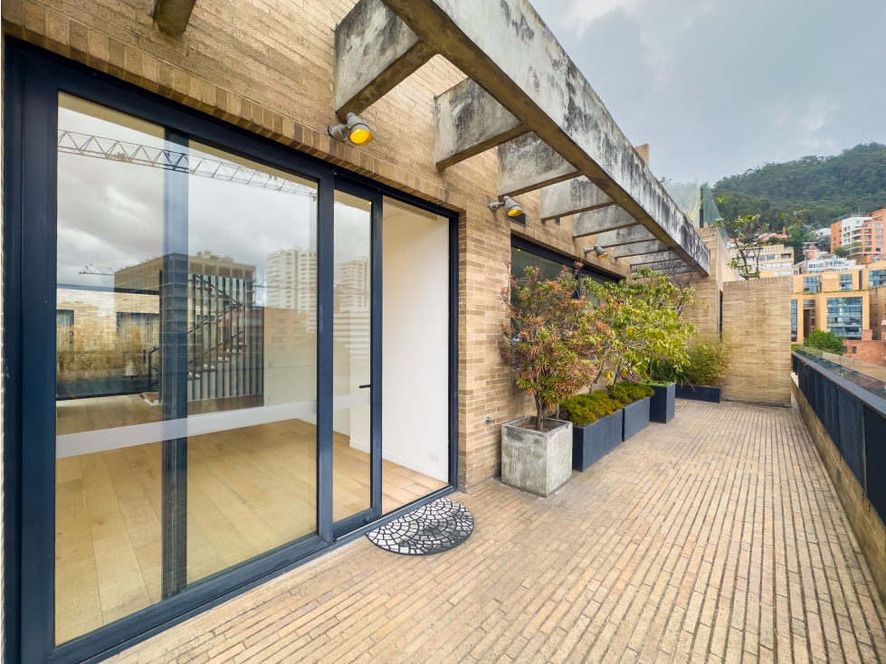 IMPRESIONANTE PENTHOUSE TRIPLEX EN CABRERA — foto 2