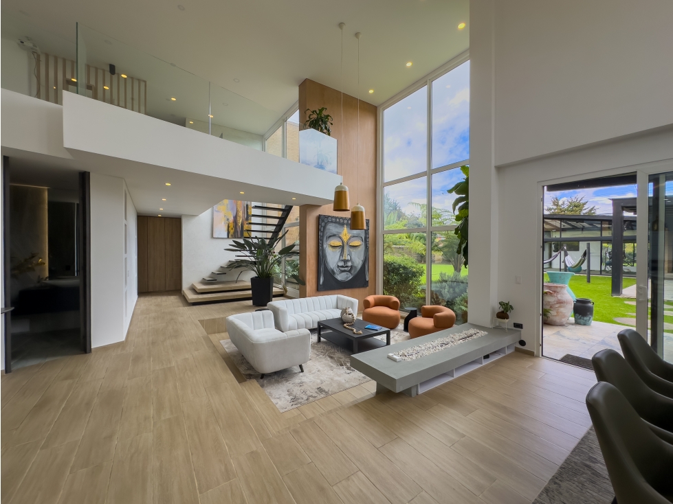 ESPECTACULAR CASA EN VENTA EN GUAYMARAL