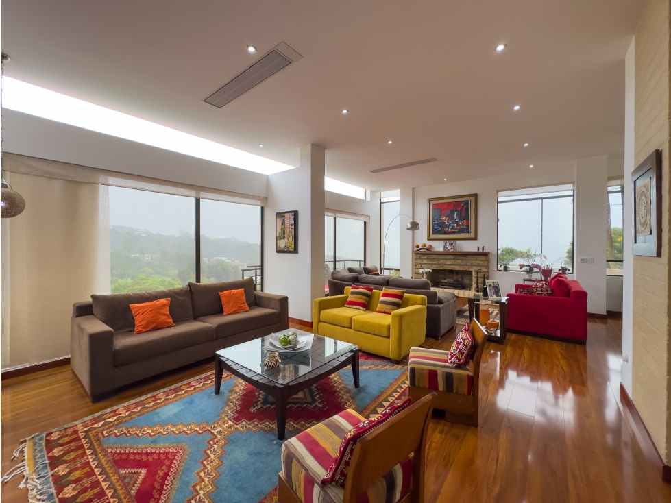 CASA EN VENTA DE 5 HABITACIONES EN YERBABONITA