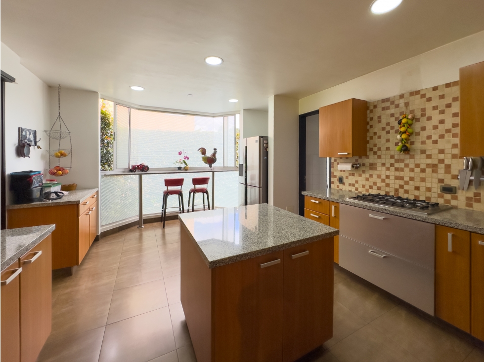 Casa con GRAN jardín en venta, San Simón. — foto 5