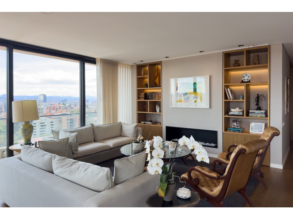 Apartamento con terraza y balcón en venta, El Nogal.