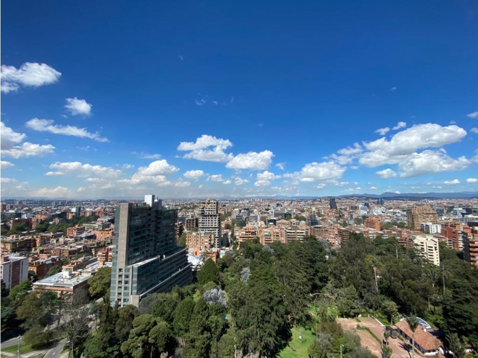 INCREIBLE APARTAMENTO EN CHICO ORIENTAL CON VISTA 360°
