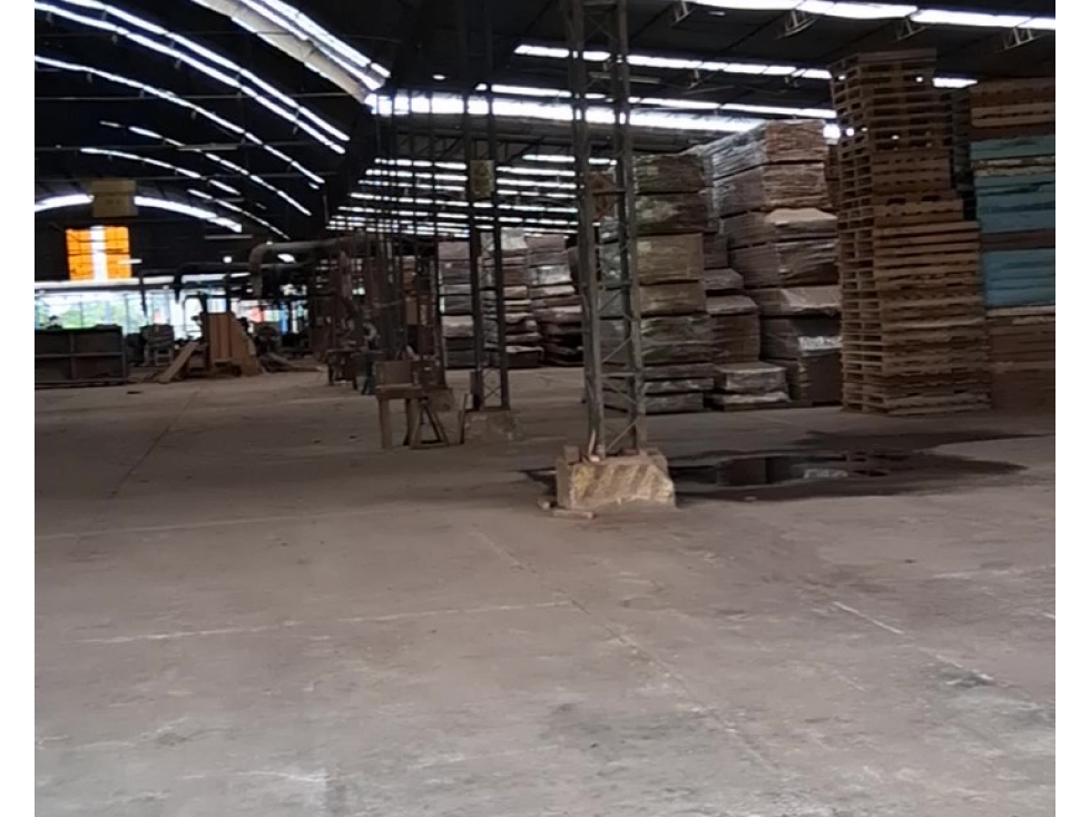 OPORTUNIDAD ALMACENES DESDE $1 X M2 - PUCALLPA - 5