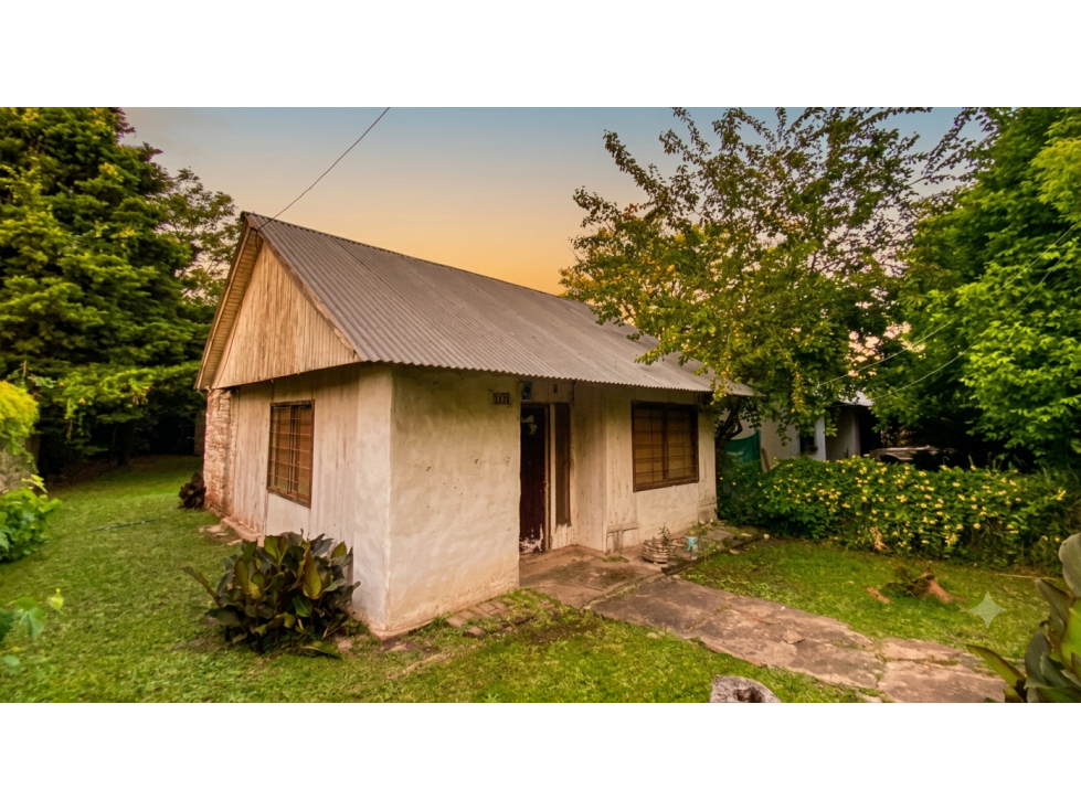 Casa a reciclar frente a la estancia Santa Elena, Pueblo Nuevo - 1