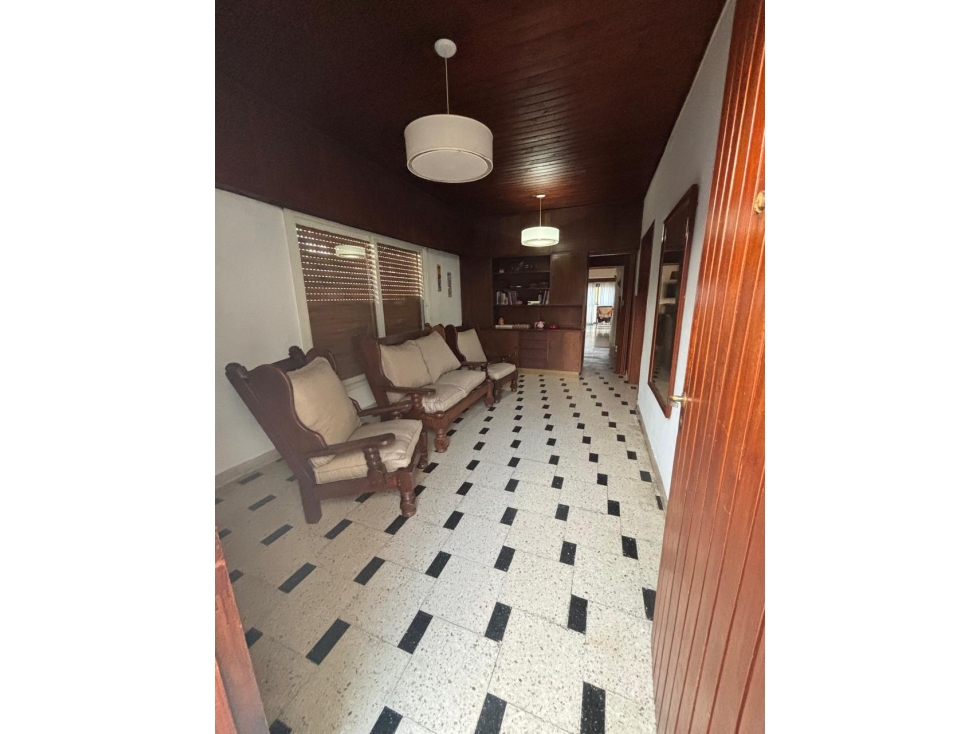 Casa en Santa Elena 243, Barrio El Quinto, Lujan. — foto 2