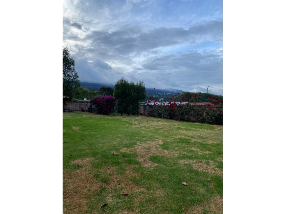 Terreno VENTA Cumbayá dentro de urbanización privada - 4