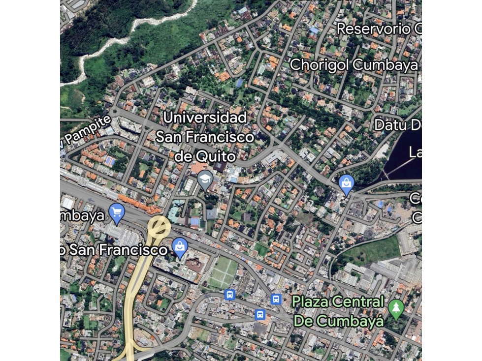 Casa en venta en Cumbayá-comercial La Pampite