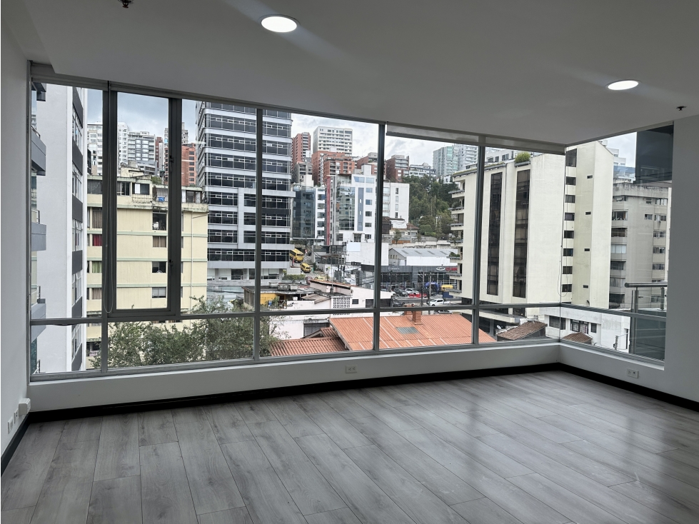 OFICINA VENTA Quito 58m2 con balcón plazaArgentina - 4