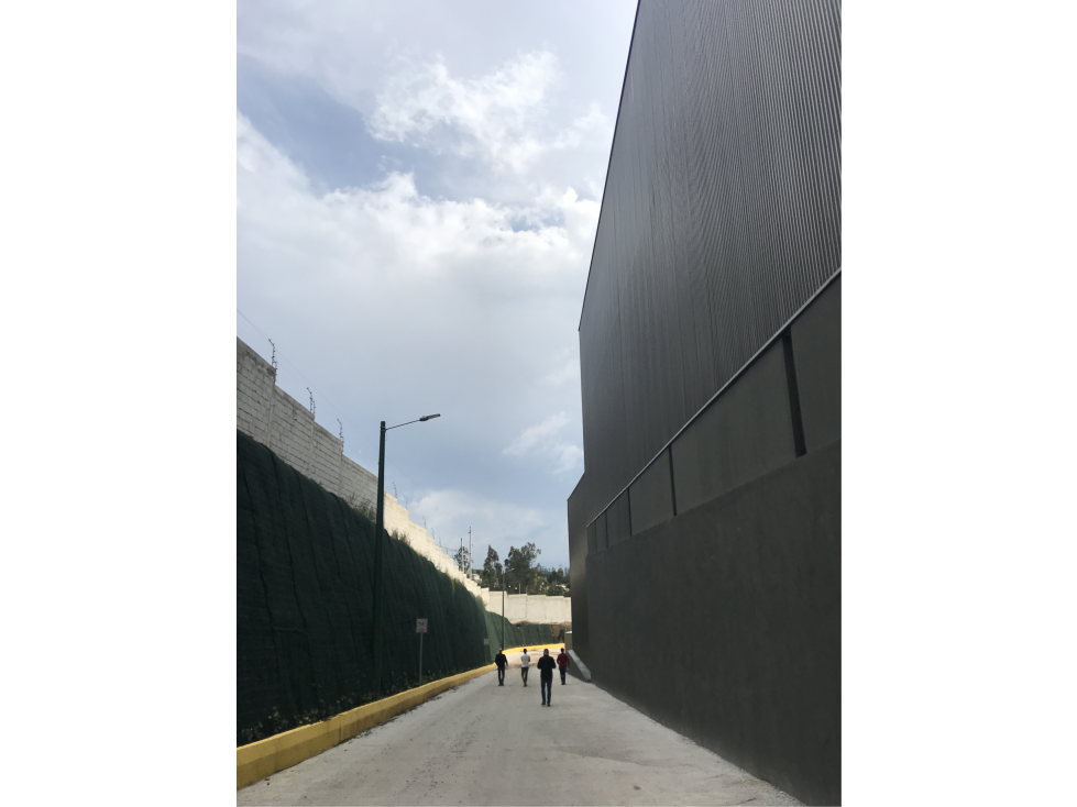 GALPÒN INDUSTRIAL VENTA para INVERSIONISTAS AEROPUERTO QUITO - 3