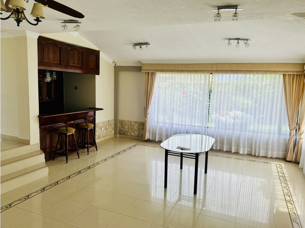 Casa VENTA en CUMBAYÁ 4 dormitor urb privada - 5