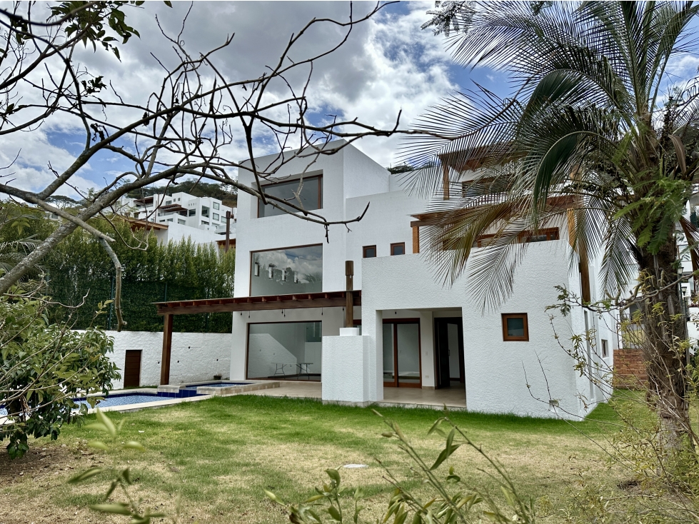 Casa VENTA Cumbayá 4 dormit estudio piscina pérgola — foto 2