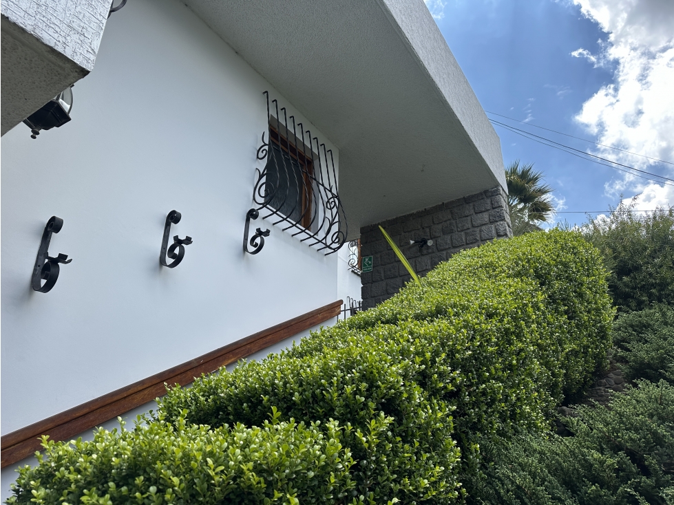 Casa paraOFICINAS VENTA 700m2 Quito sectorElBatán - 2