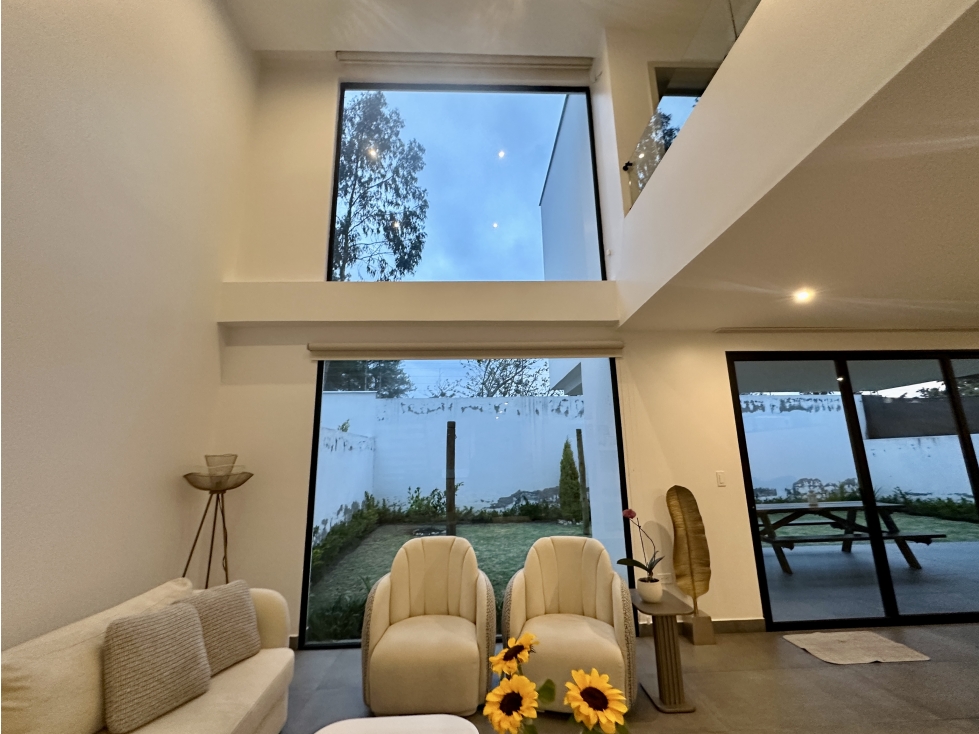 Casa VENTA 3 dormit Tumbaco junto plazaHilacril generador