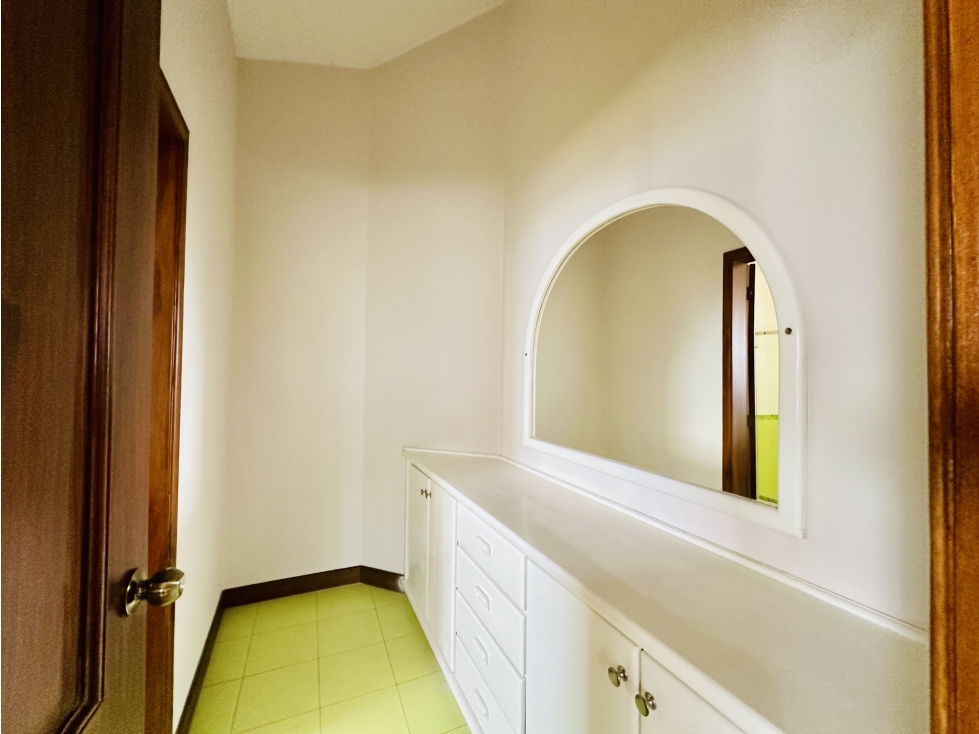 Casa VENTA en CUMBAYÁ 4 dormitor urb privada - 6