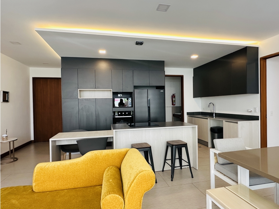 Departamento con balcón VENTA 2dorm Cumbayá LUJOplanteléctrica — foto 4