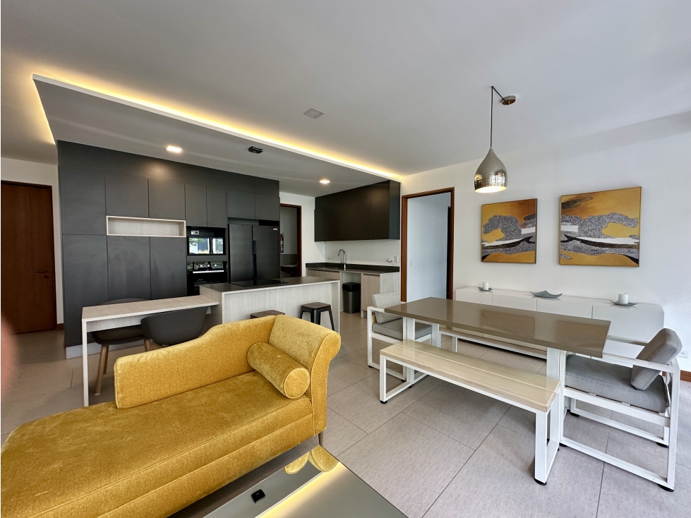Departamento con balcón VENTA 2dorm Cumbayá LUJOplanteléctrica — foto 6