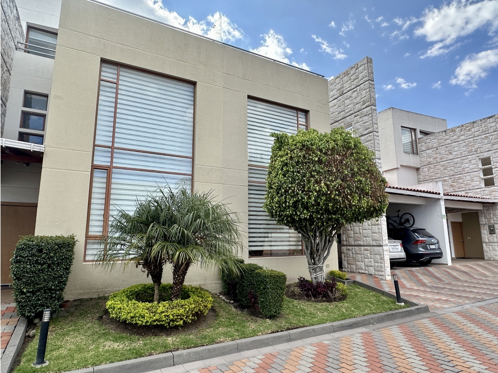 Casa VENTA Cumbayá 4 dormitorios sector La Primavera - 3