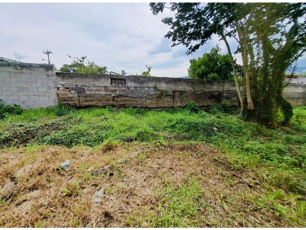 Terreno 3.680 m2 VENTA Cumbayá sector La Viña — foto 3