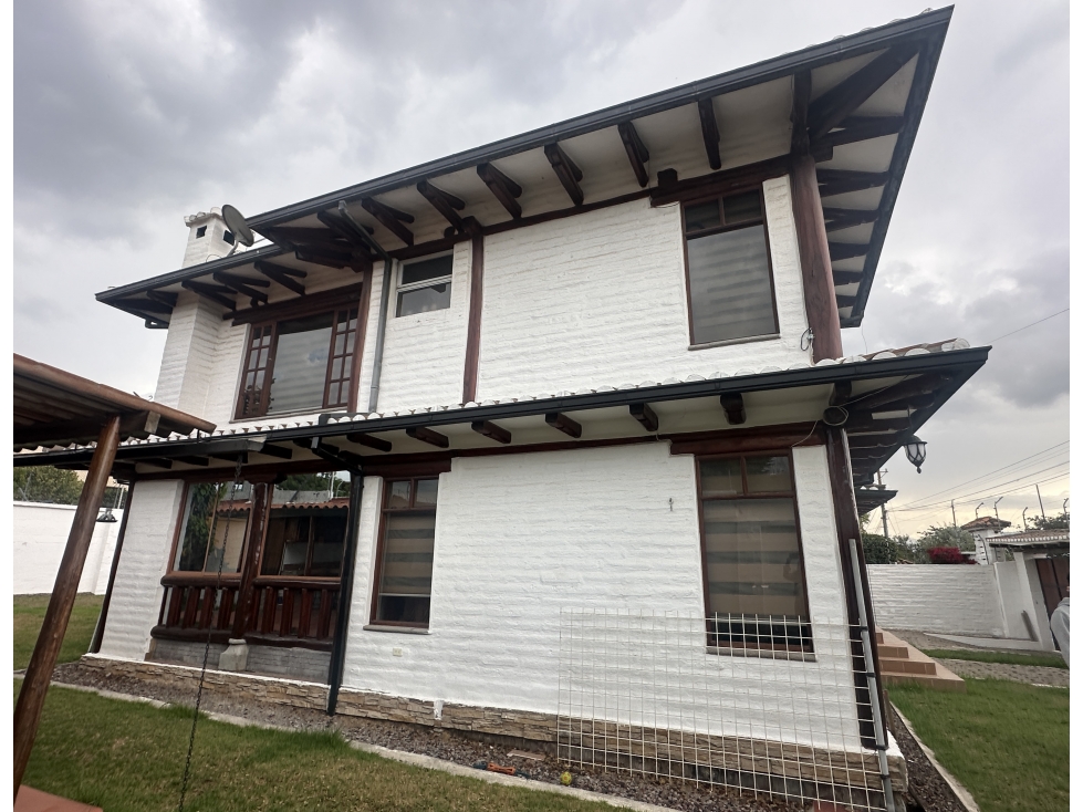 Casa Campestre VENTA 4 dormitorios en Puembo sector Rosa Blanca — foto 3