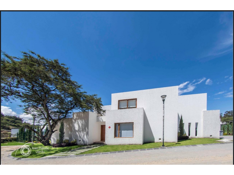 Casa VENTA 4 dormitorios con piscina CUMBAYÁ Algarrobos
