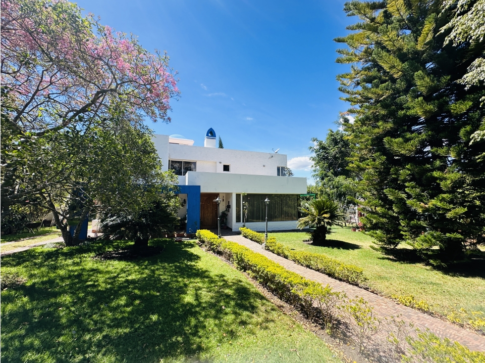 Casa 4 dormitorios +estudio ALQUILER CUMBAYÁ urbaniz privada - 4