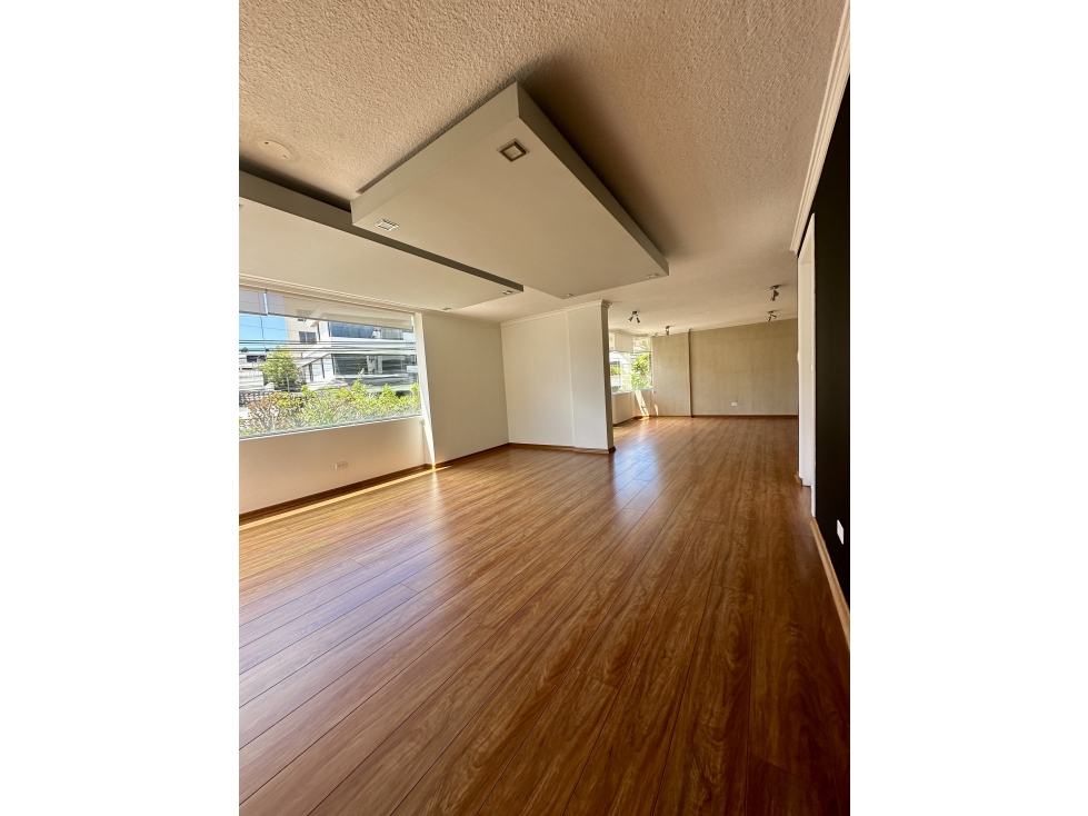 Departamento ALQUILER en Quito sector Monteserrin — foto 2