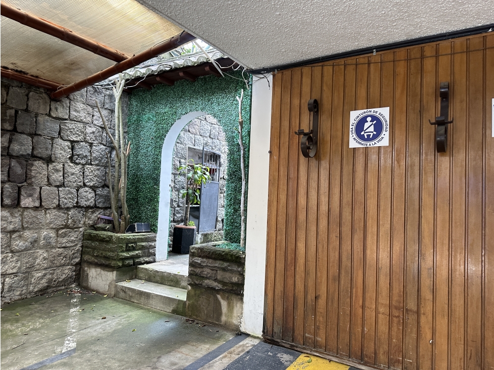 Casa paraOFICINAS VENTA 700m2 Quito sectorElBatán - 6
