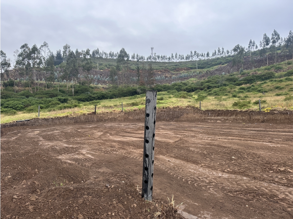 Terreno INDUSTRIAL alto impacto 3.672 m2 VENTA Pifo Palugo - 3