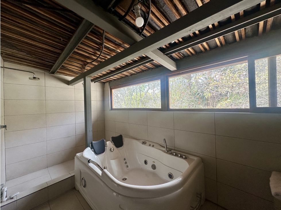 Propiedad VENTA 1356m2 casa para remodelar o derrocar urb La Viña - 6