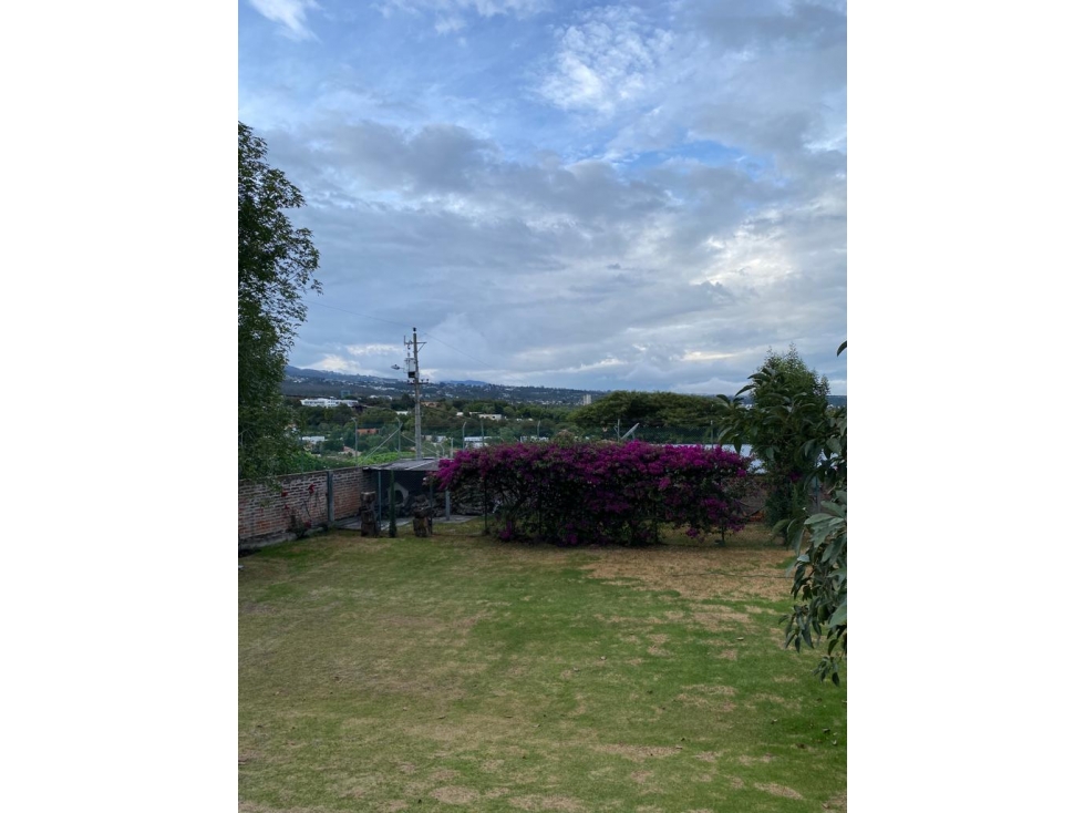 Terreno VENTA Cumbayá dentro de urbanización privada - 2