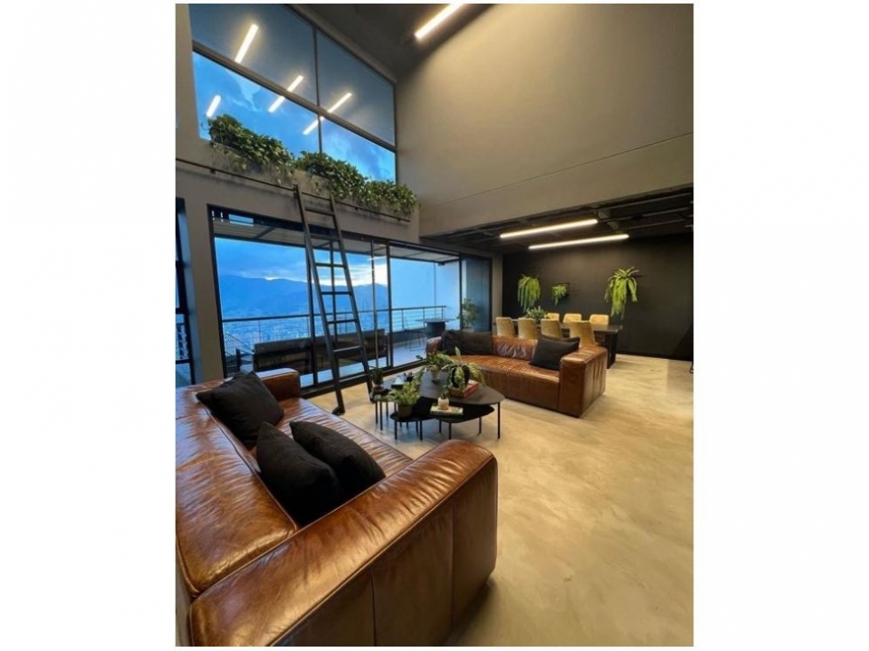 Apartamento Duplex en venta sector Tesoro Medellín