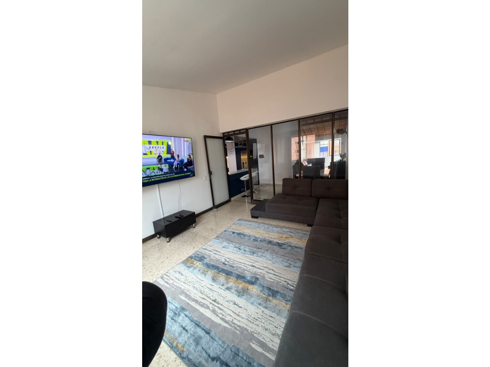 Apartamento duplex con ascensor privado Laureles — foto 5
