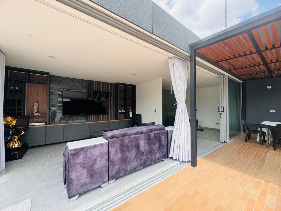 APARTAMENTO DUPLEX CON JACUZZI - 2 HAB. - INTERMEDIA ENVIGADO