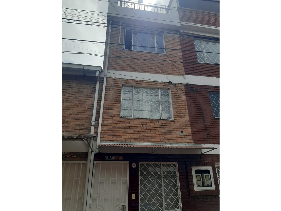 VENDO CASA AURES ET II