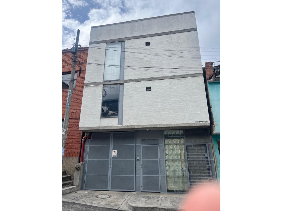 VENDO APARTA ESTUDIO BARRIO VEINTE DE JULIO