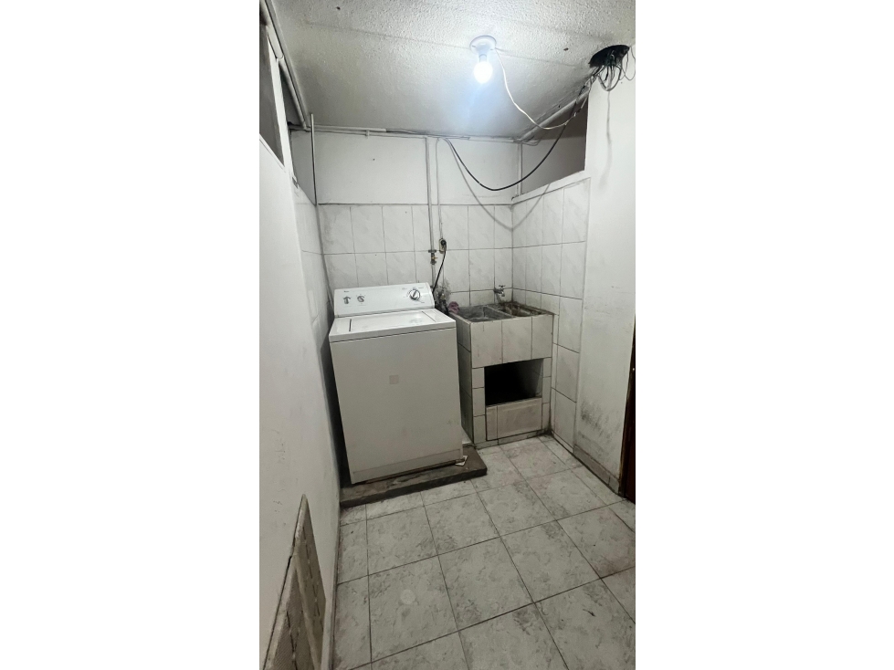 ARRIENDO APARTA ESTUDIO POLO CLUB — foto 4