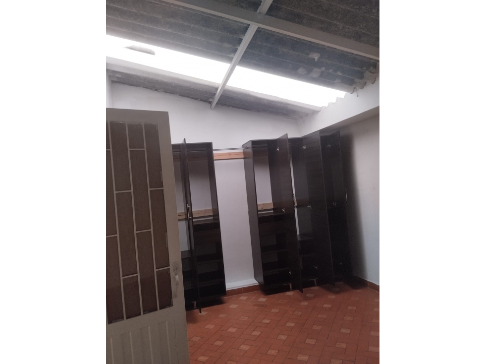 ARRIENDO APARTAMENTO BARRIO CATALINA ROMA