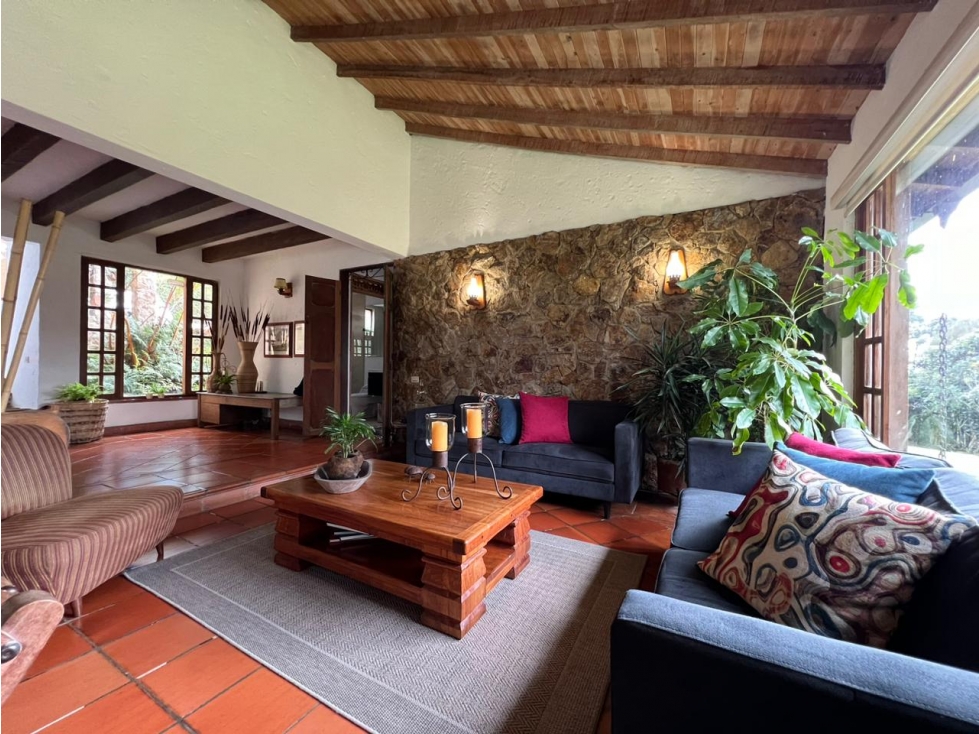 CASA EN VENTA SECTOR ALTO DE LAS PALMAS.