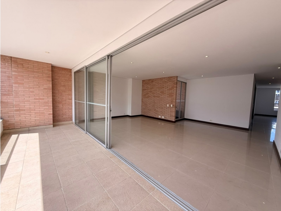 Apartamento en venta en el Poblado sector La tomatera y los parra - 2