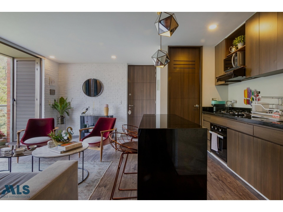 Apartamento remodelado en Altos del Poblado — foto 4
