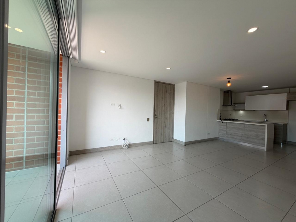 VENTA DE APARTAMENTO DE EN ENVIGADO CERCA AL ESMERALDAL