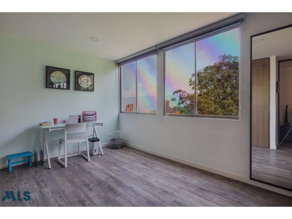 Apartamento remodelado en Altos del Poblado — foto 6