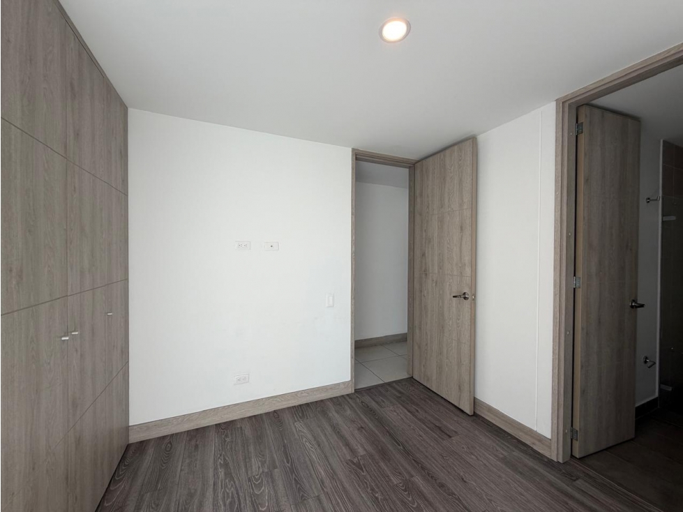 VENTA DE APARTAMENTO DE EN ENVIGADO CERCA AL ESMERALDAL — foto 6
